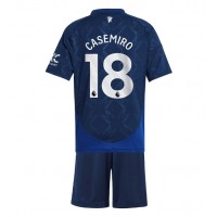 Camiseta Manchester United Casemiro #18 Visitante Equipación para niños 2024-25 manga corta (+ pantalones cortos)